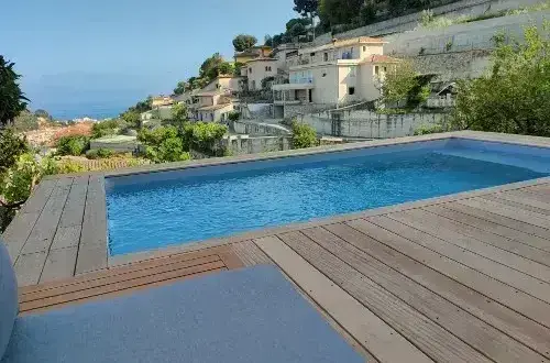 LOUNGE POOL