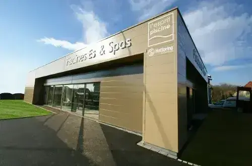 Piscines ES & Spas / l'esprit piscine