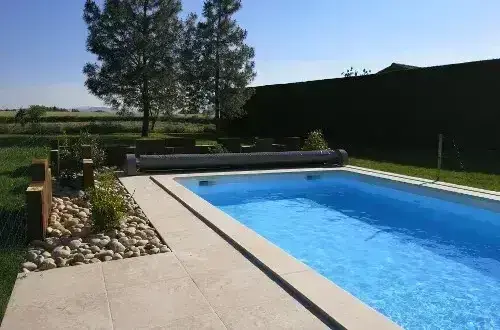 Aquasun  Magasin et Constructeur de Piscine dans le Mont Pilat depuis plus de 20 ans