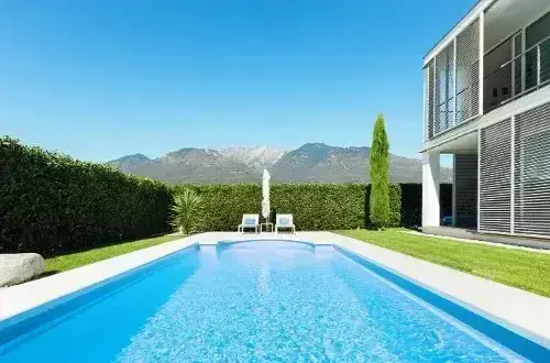 OCEAZUR Techniflots  Entretien rénovation et construction de piscines à Lyon et Monts d'Or