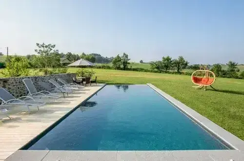Certe piscines / l'esprit piscine